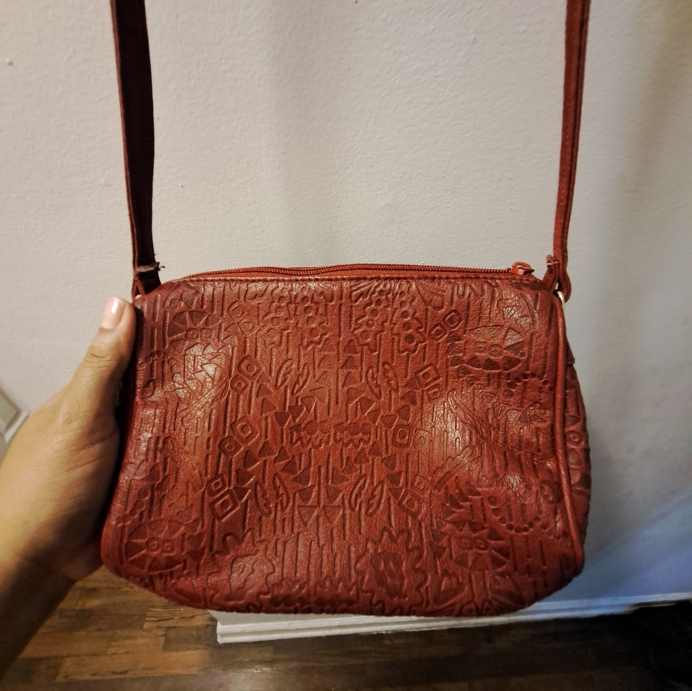 Unbranded Women's, Crossbody Bag, EXCELLENT CONDITION, Color Burgundy